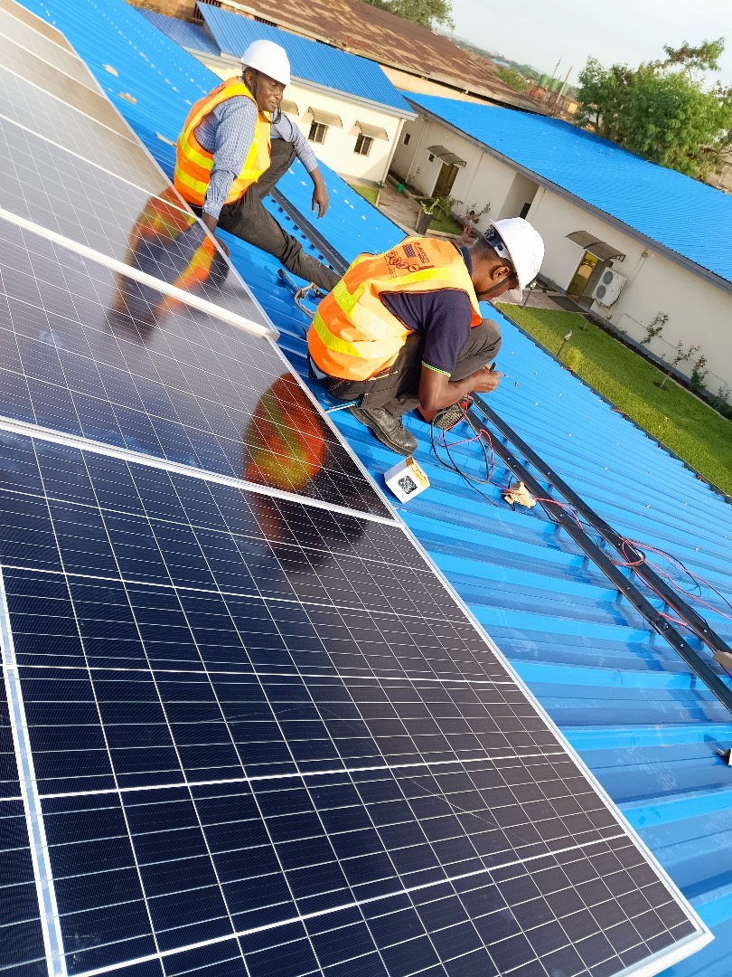  PASSEZ AU SOLAIRE AVEC L.U.S SOLAR !